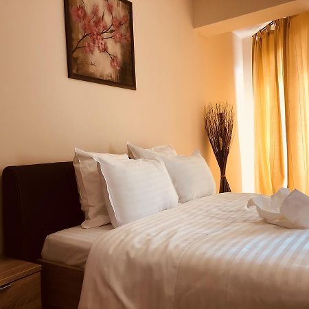 Monte Carlo Palace Rooms Бухарест Екстер'єр фото