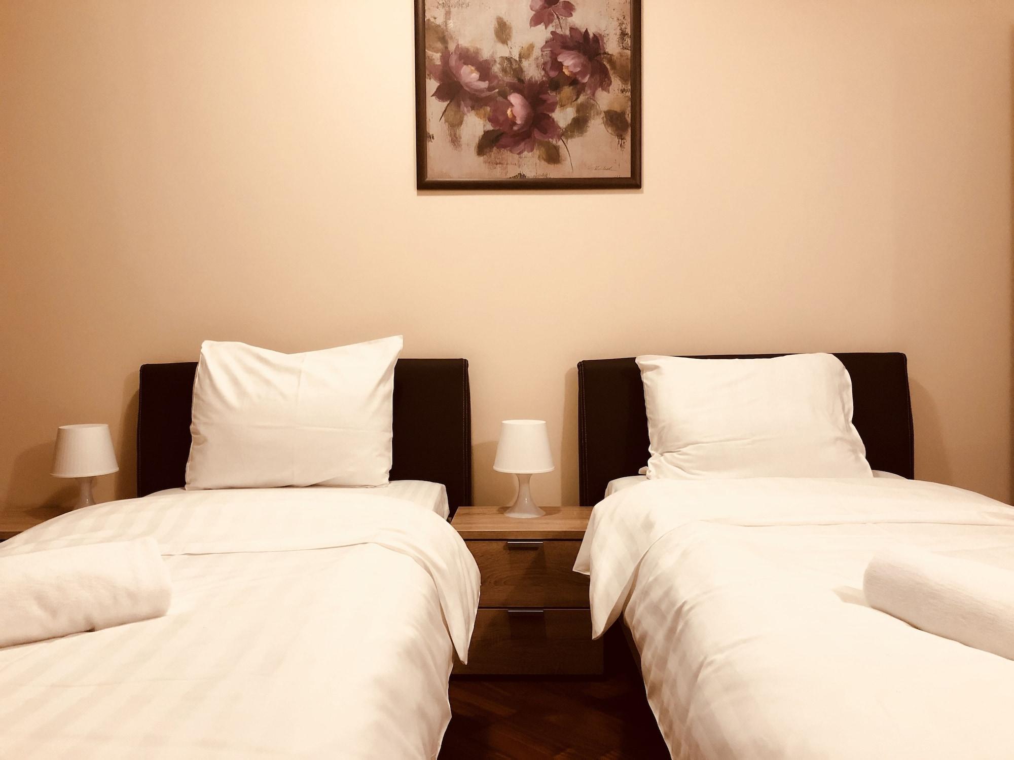 Monte Carlo Palace Rooms Бухарест Екстер'єр фото