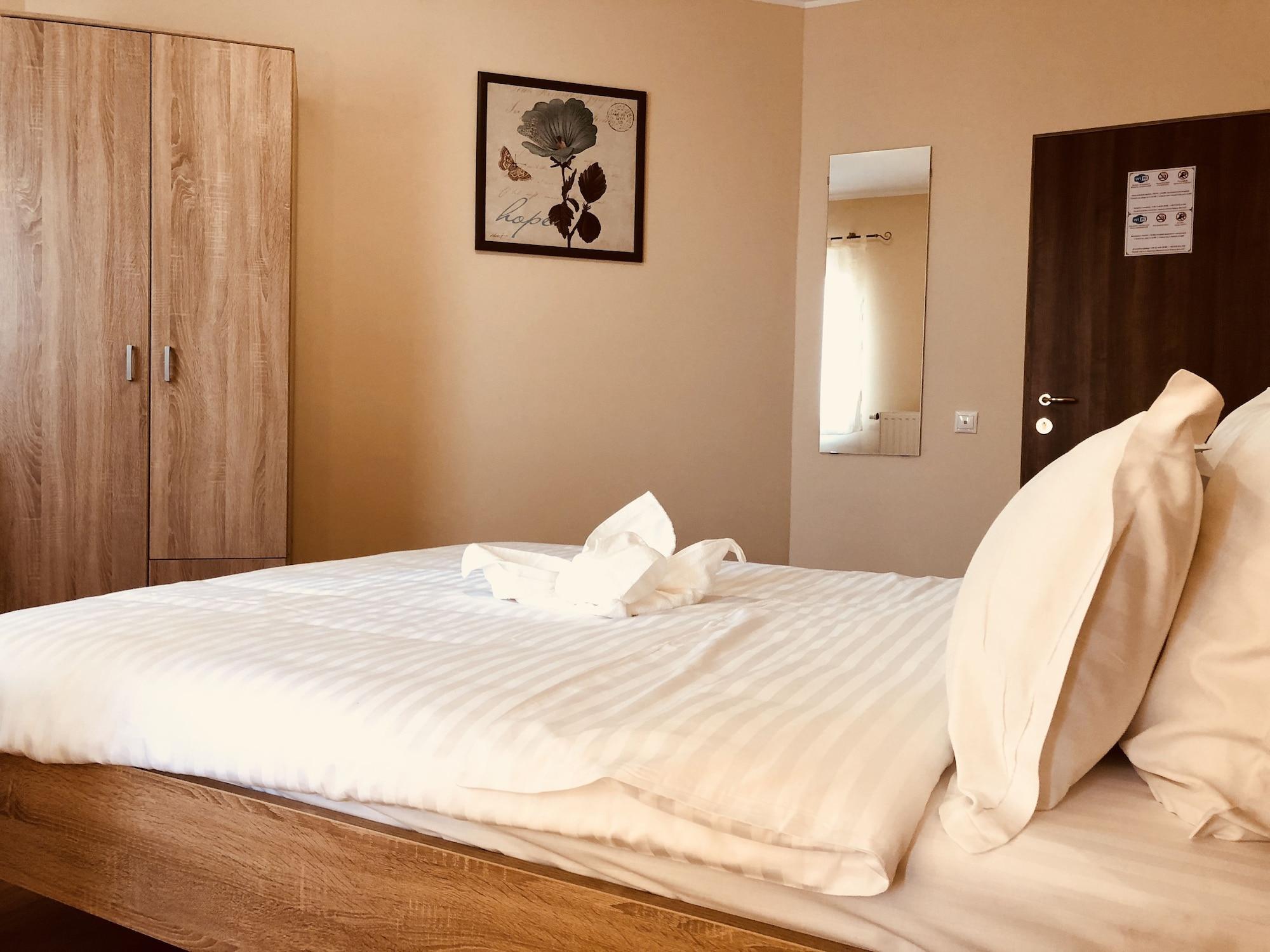 Monte Carlo Palace Rooms Бухарест Екстер'єр фото