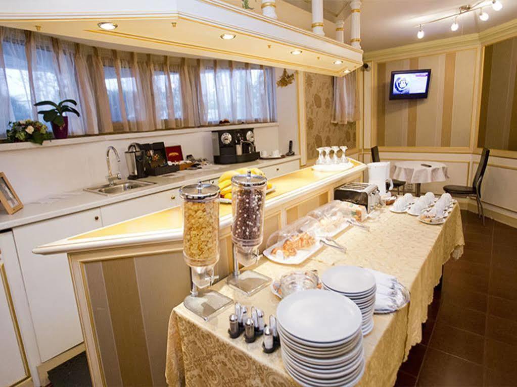 Monte Carlo Palace Rooms Бухарест Екстер'єр фото